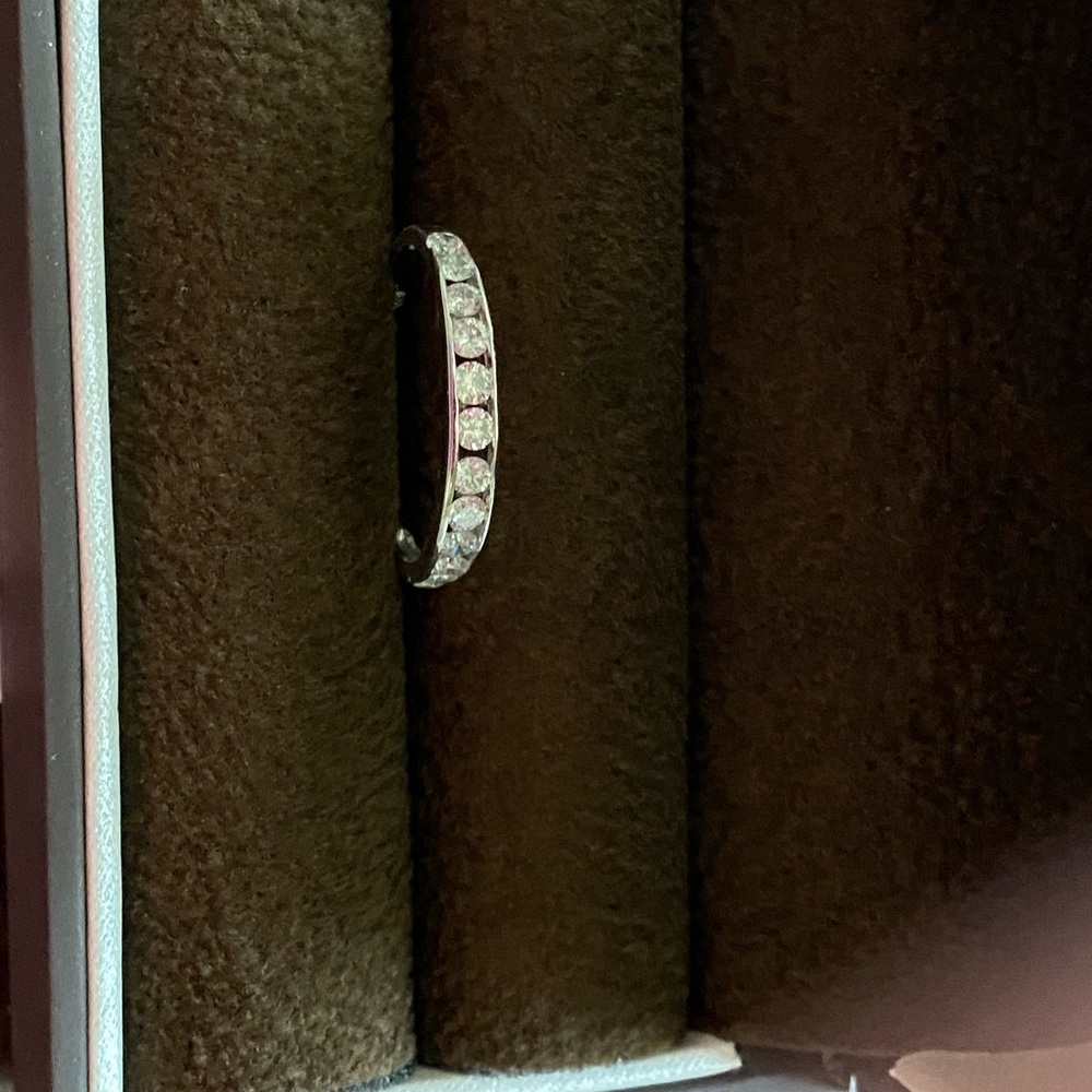 10k white gold band